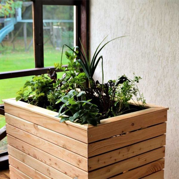 Shire Irena Larch Planter