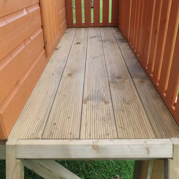 Shire Stork Playhouse and Platform